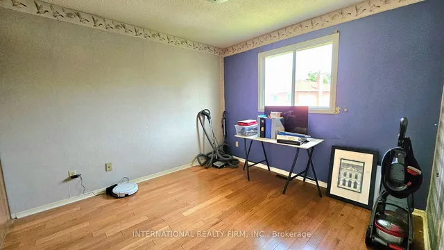 Additional image 20 of 11A NIPISSING Cres