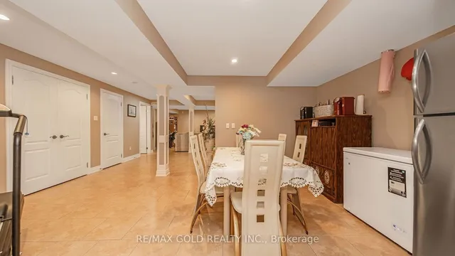 Additional image 18 of 57 Crystal Glen Cres