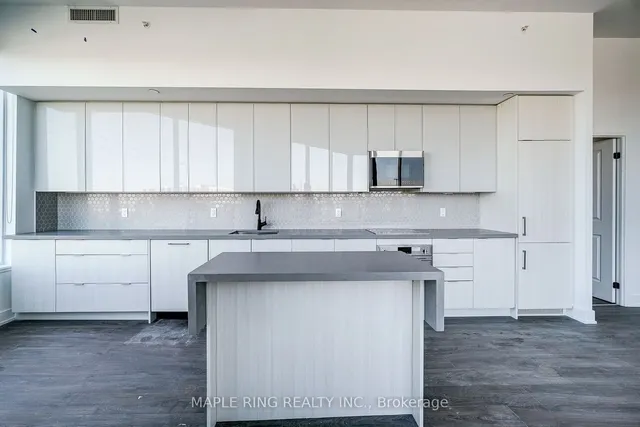 Additional image 9 of 2489 Taunton Rd Unit 212