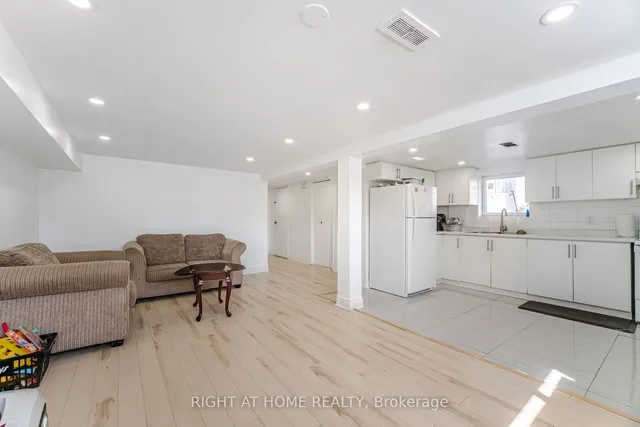 Additional image 27 of 78 Sanford Cres