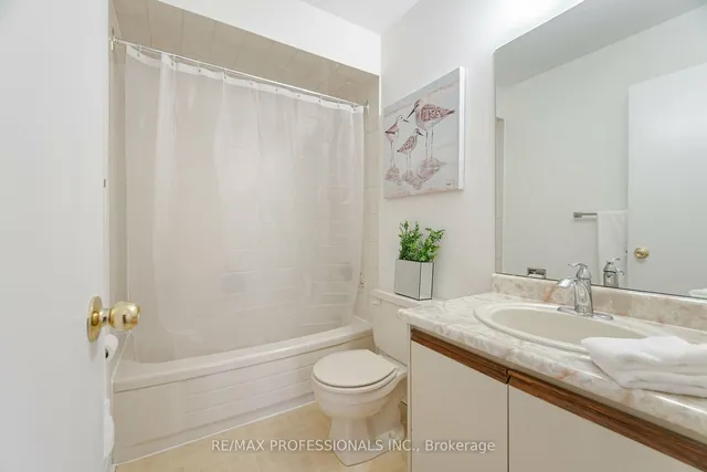 Additional image 19 of 141 Kingsbridge Garden Circ