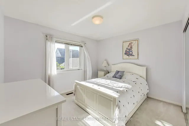 Additional image 25 of 1696 Danthorpe Dr