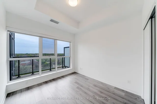 Additional image 13 of 405 Dundas St Unit 527