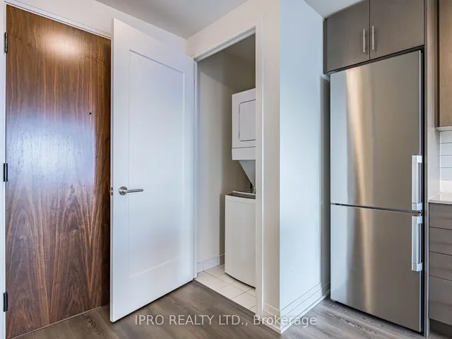 Additional image 28 of 509 Dundas St Unit 721