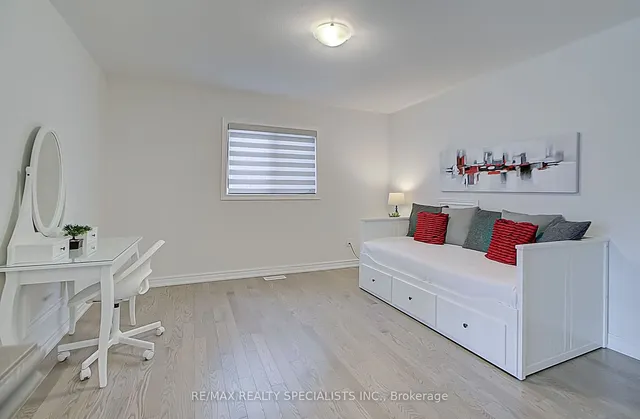 Additional image 27 of 4 Clermiston Cres