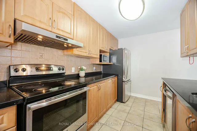 Additional image 7 of 25 Trailwood Dr Unit 304