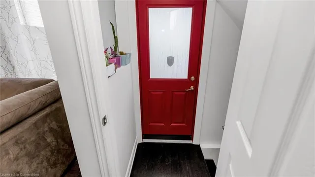 Additional image 20 of 10 Highland Trail