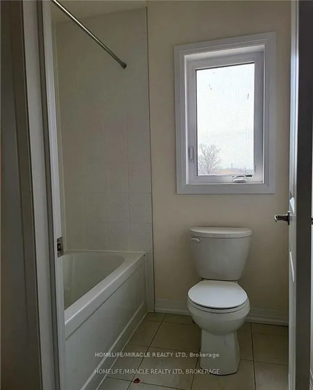 Additional image 15 of 21 Moorcroft Pl