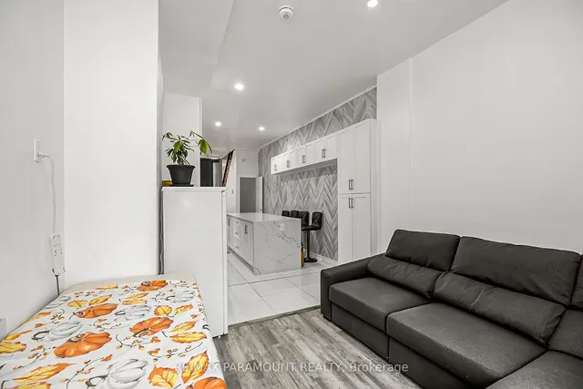 Additional image 24 of 121 Mulock Ave