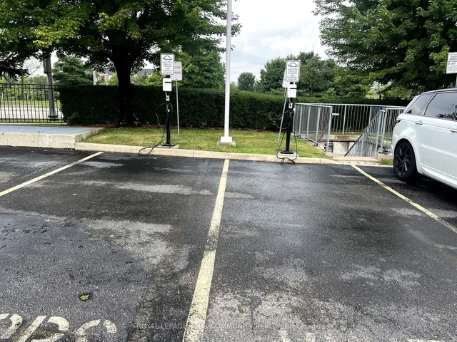 Additional image 27 of 2365 Central Park Dr Unit 405