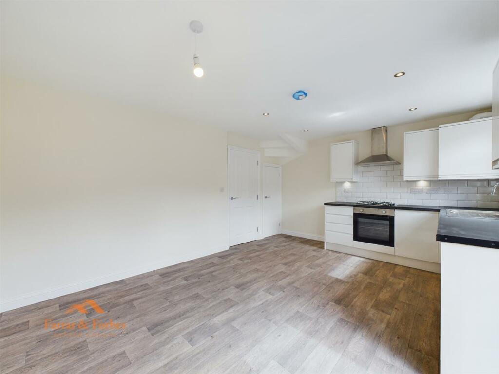 Additional image 15 of Melbourne Gardens, Burnley