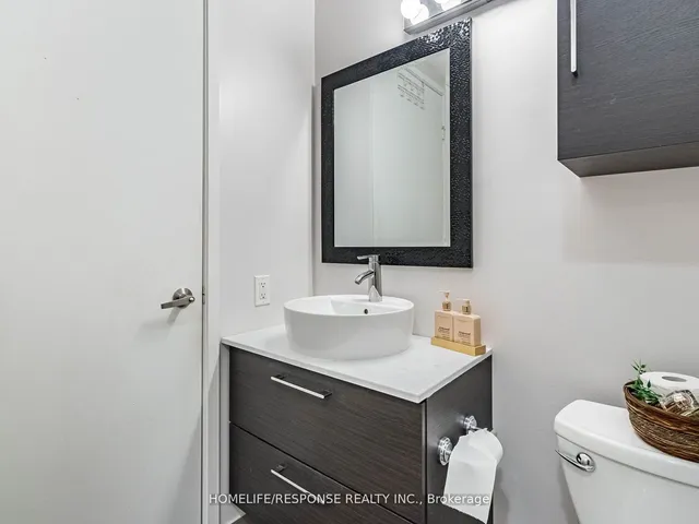 Additional image 29 of 85 Bloor St Unit 802