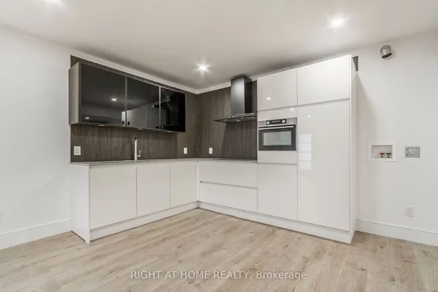 Additional image 33 of 118 Martin Grove Rd