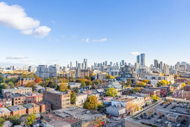 Additional image 18 of 608 Richmond St Unit LPH02