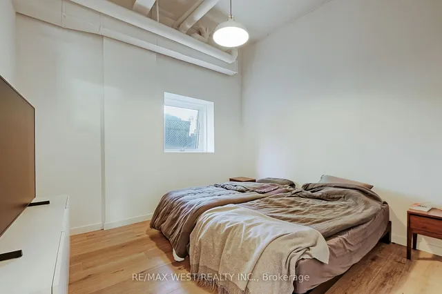 Additional image 16 of 259 Oakwood Ave