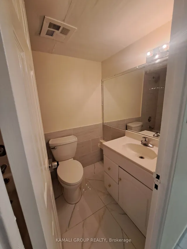 Additional image 16 of 4645 Jane St Unit 727