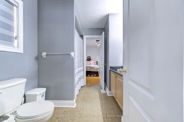 Additional image 30 of 14 River Rock Cres