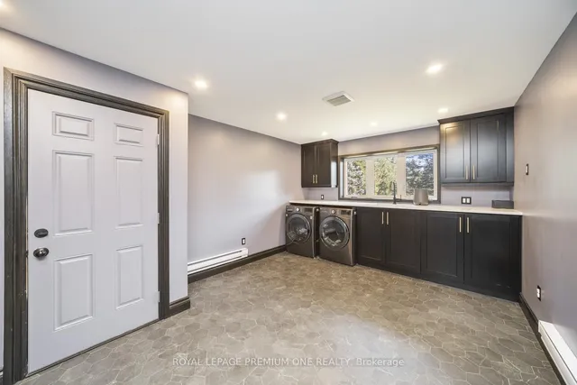 Additional image 28 of 8 Beamish Crt