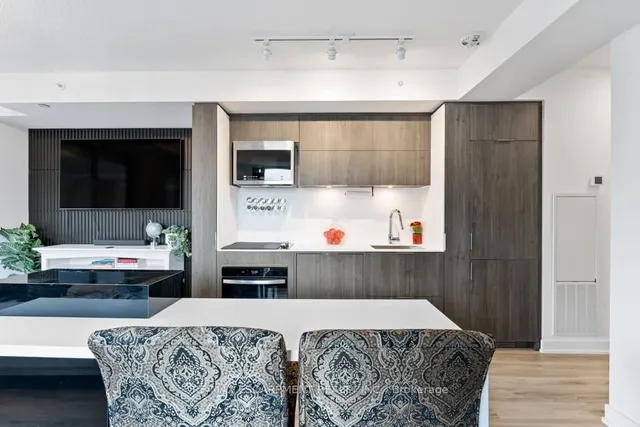 Additional image 8 of 370 MARTHA St Unit 210