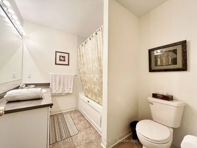 Additional image 20 of 1249 Quest Circ