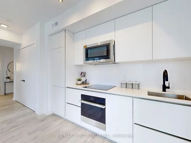 Additional image 11 of 327 King St Unit 3106