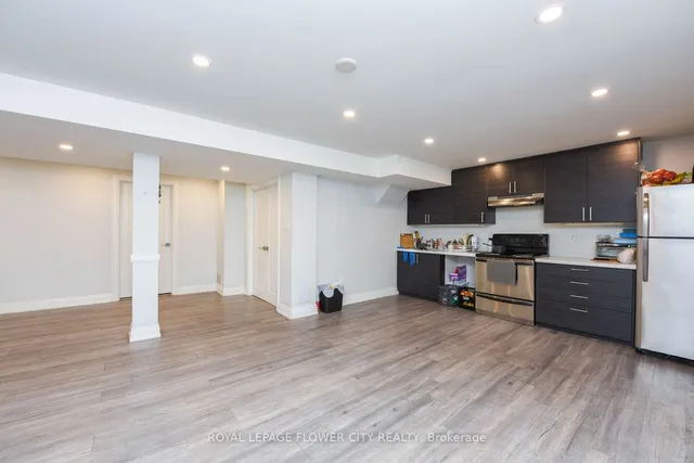 Additional image 32 of 29 Rainforest Dr