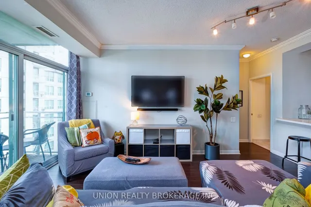 Additional image 6 of 2067 Lake shore Blvd Unit 802