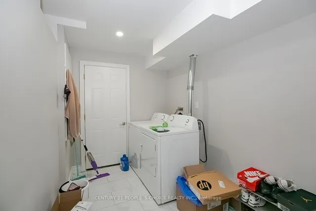 Additional image 27 of 58 Lanark Circ