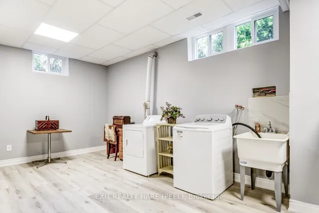 Additional image 28 of 10 Chestnut Ave