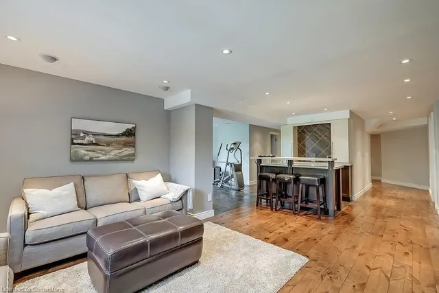 Additional image 41 of 1407 Bayshire Dr