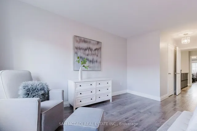 Additional image 30 of 745 Candlestick Circ