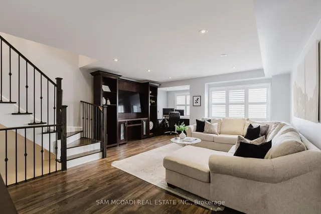 Additional image 13 of 745 Candlestick Circ