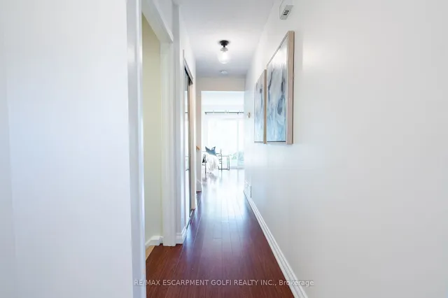 Additional image 3 of 586 Renforth Dr Unit 40