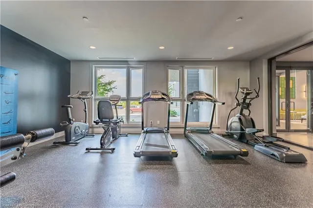 Additional image 29 of 95 Dundas Street West St Unit 310