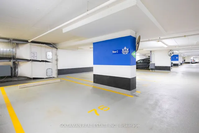 Additional image 31 of 55 Bremner Blvd Unit 1510