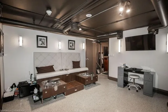 Additional image 18 of 2082 Pine St