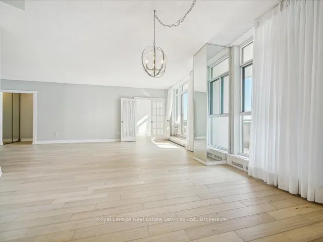 Additional image 13 of 5250 Lakeshore Rd Unit 708