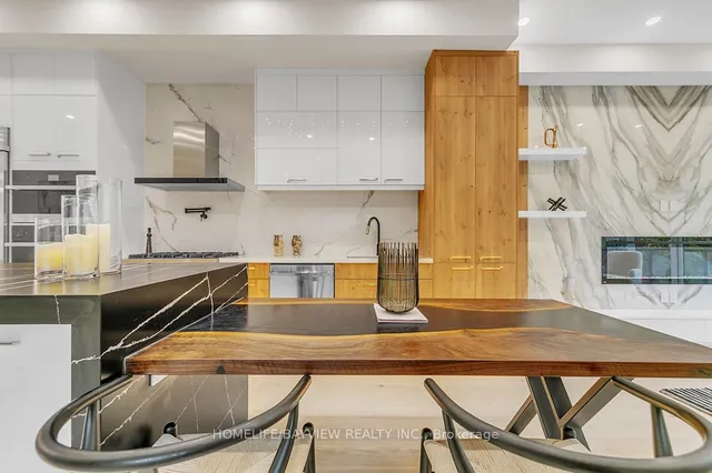 Additional image 15 of 690 Merton St