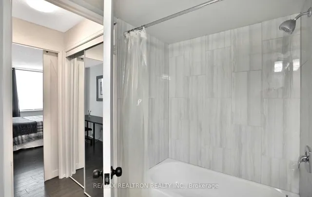 Additional image 12 of 4185 Shipp Dr Unit 618