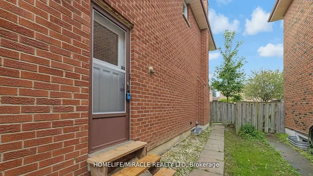 Additional image 37 of 1575 Shale Oak Mews