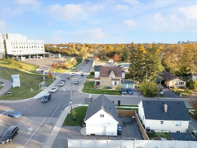 Additional image 27 of 15 Centre St