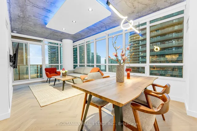 Additional image 4 of 55 Bremner Blvd Unit 1510