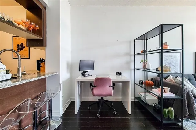 Additional image 22 of 2325 Central Park Dr