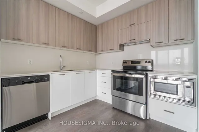 Additional image 5 of 180 veterans Dr Unit 305