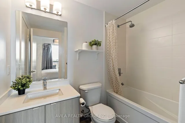 Additional image 21 of 5220 Dundas St Unit D420