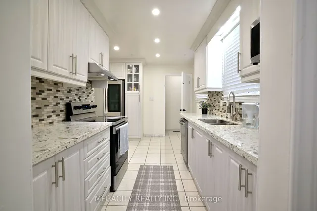 Additional image 12 of 7800 Priory Cres