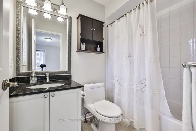 Additional image 16 of 199 Roxton Rd