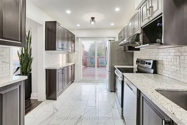 Additional image 13 of 2922 Gulfstream Way