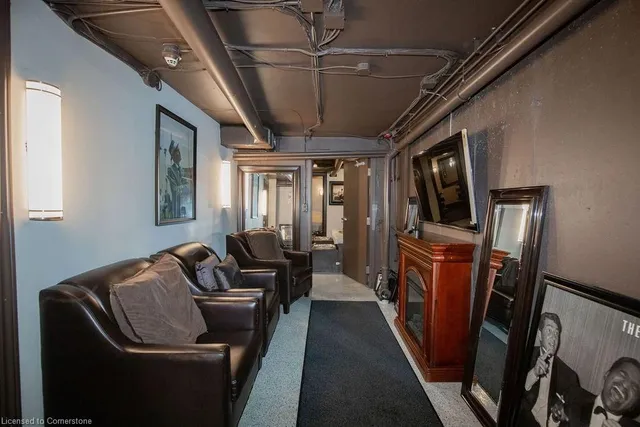 Additional image 19 of 2082 Pine St