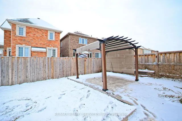 Additional image 5 of 2 Redfern St